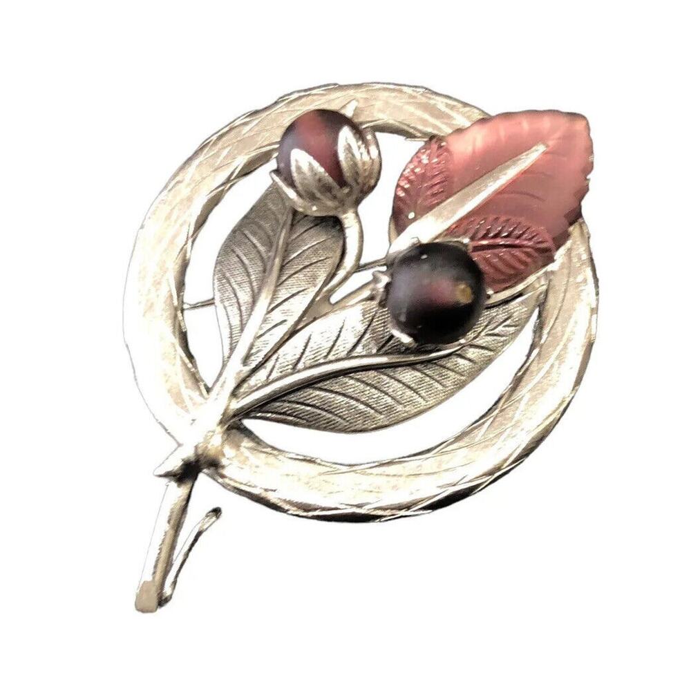 WHITING DAVIS SIGNED Vintage Silver Tone CARVEDโ GLASS LEAF BROOCH ART DECO